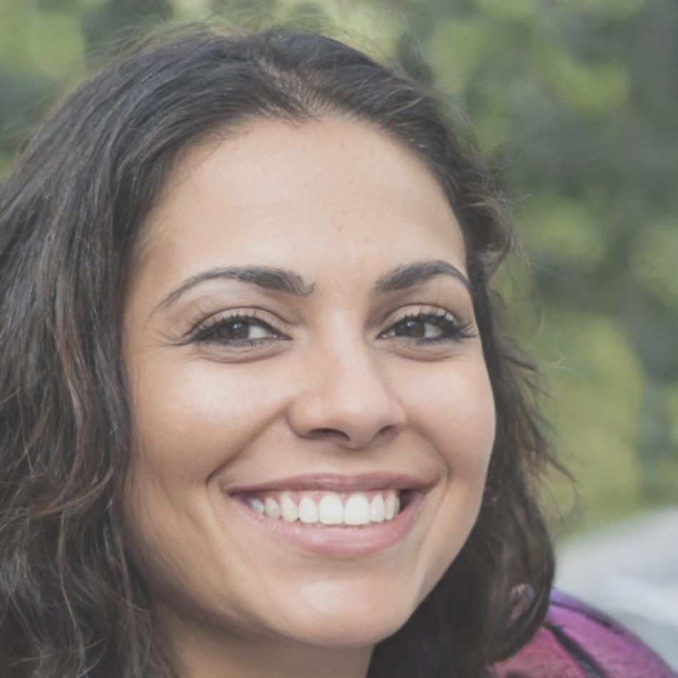 Retrato profesional de Elena Ruiz Vargas